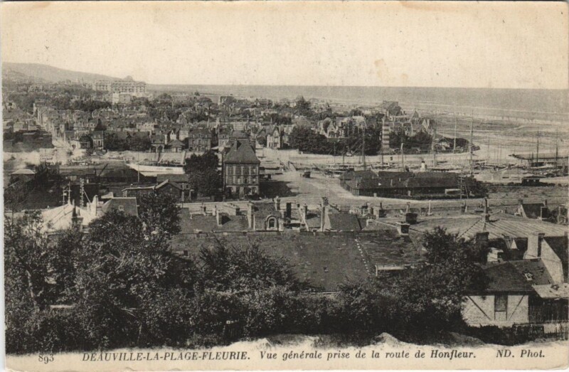 Carte postale ancienne Deauville Vue Generale à Deauville