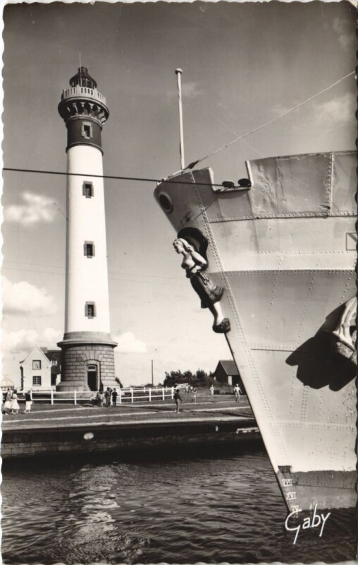 Carte postale ancienne Ouistreham Riva-Bella - Le Phare à Ouistreham