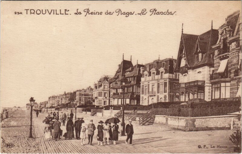 Carte postale ancienne Trouville-sur-Mer Les Planches à Trouville-sur-Mer