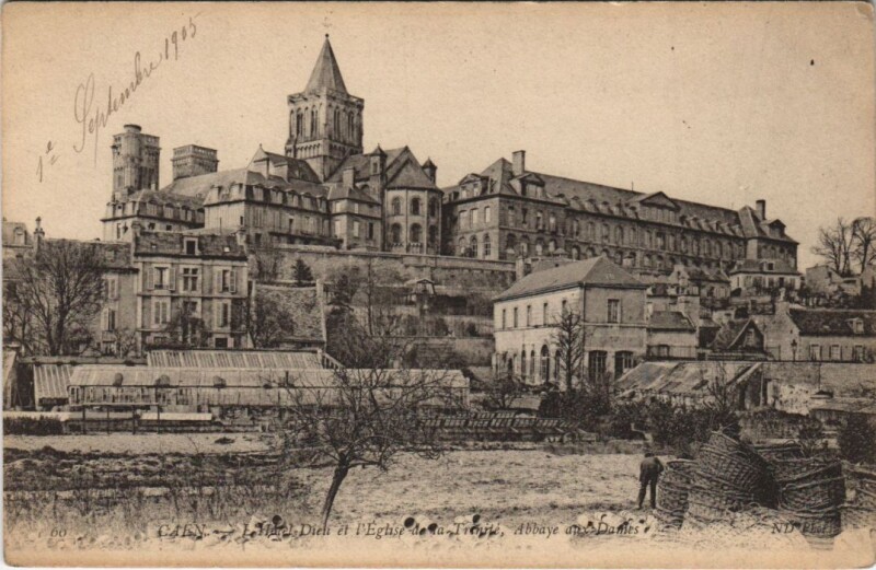 Carte postale ancienne Caen L'Htoel-Dieu et l'Eglise de la Trinite