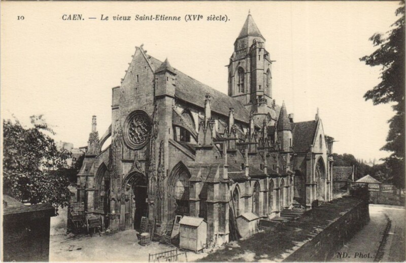 Carte postale ancienne Caen Le Vieux Saint-Etienne à Vieux