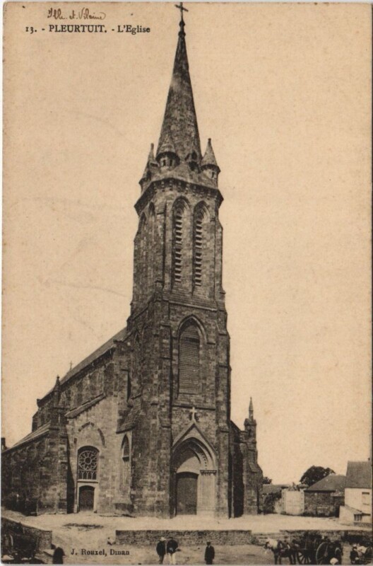 Carte postale ancienne Pleurtuit L'Eglise à Pleurtuit