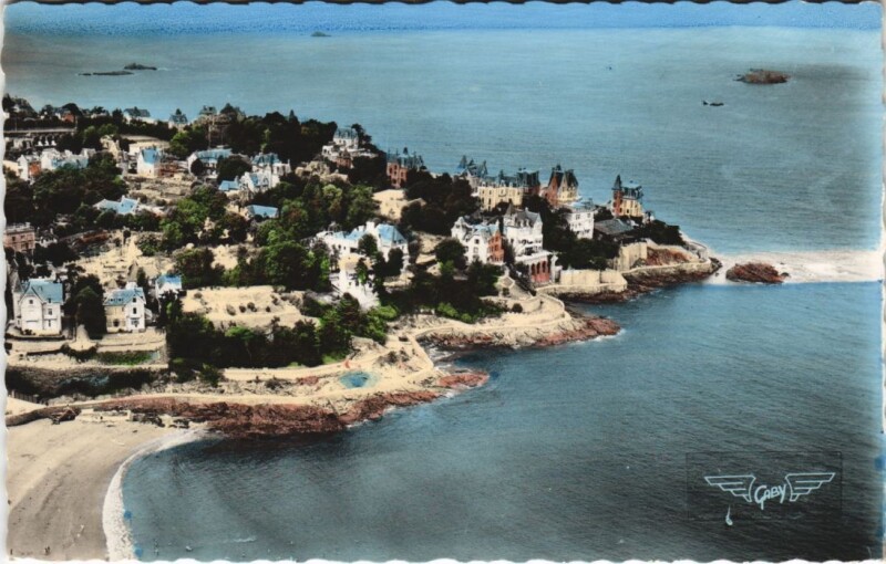 Carte postale ancienne Dinard La Pointe de la Malouine à Dinard