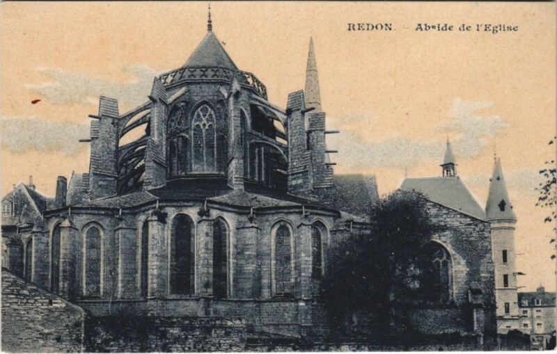 Carte postale ancienne Redon Abside de l'Eglise à Redon