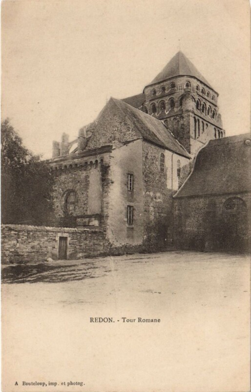 Carte postale ancienne Redon Tour Romande à Redon