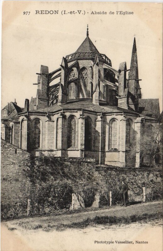 Carte postale ancienne Redon Abside de l'Eglise à Redon