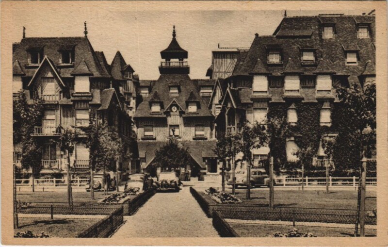 Carte postale ancienne Trouville Le Normandy