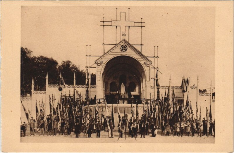 Carte postale ancienne Lisieux La Basilique à Lisieux