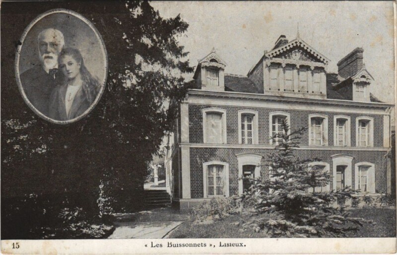 Carte postale ancienne Lisieux Les Buissonnets à Lisieux