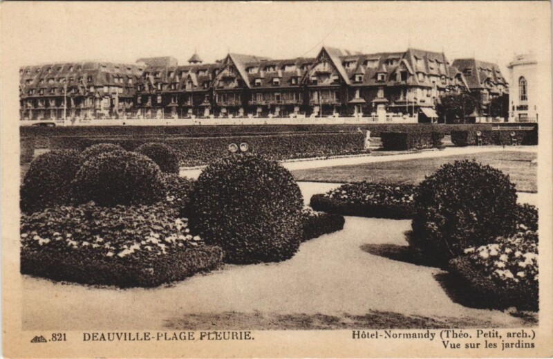 Carte postale ancienne Deauville Hotel Normandy à Deauville
