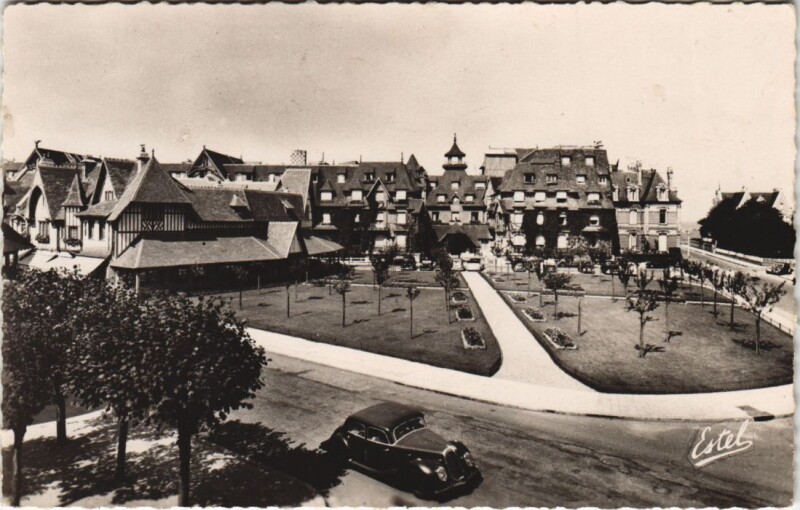 Carte postale ancienne Deauville Hotel Normandy à Deauville