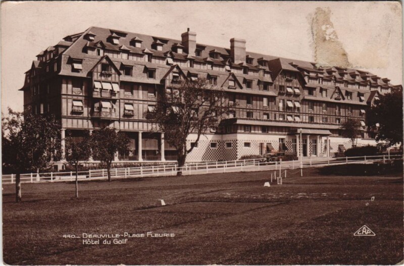 Carte postale ancienne Deauville Hotel du Golf à Deauville