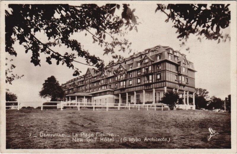 Carte postale ancienne Deauville New Golf Hotel à Deauville