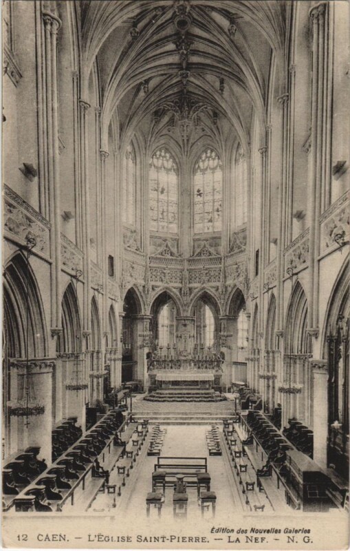 Carte postale ancienne Caen Eglise Saint Pierre ,la Nef