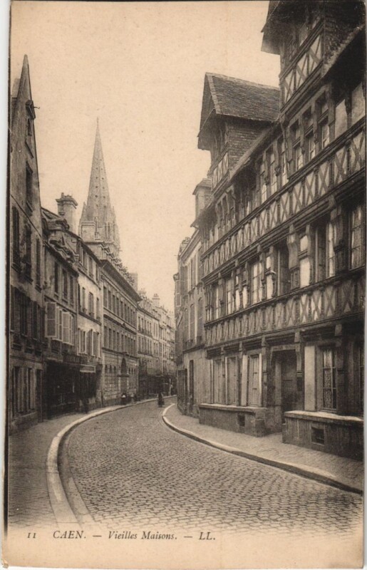 Carte postale ancienne Caen Vieilles Maisons à Maisons