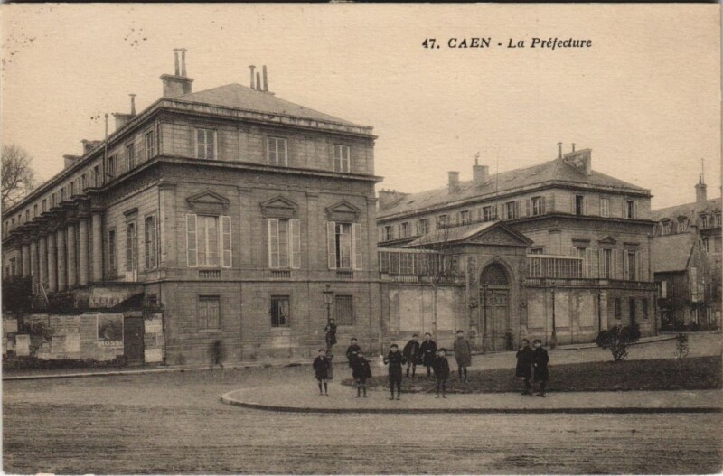 Carte postale ancienne Caen La Prefecture