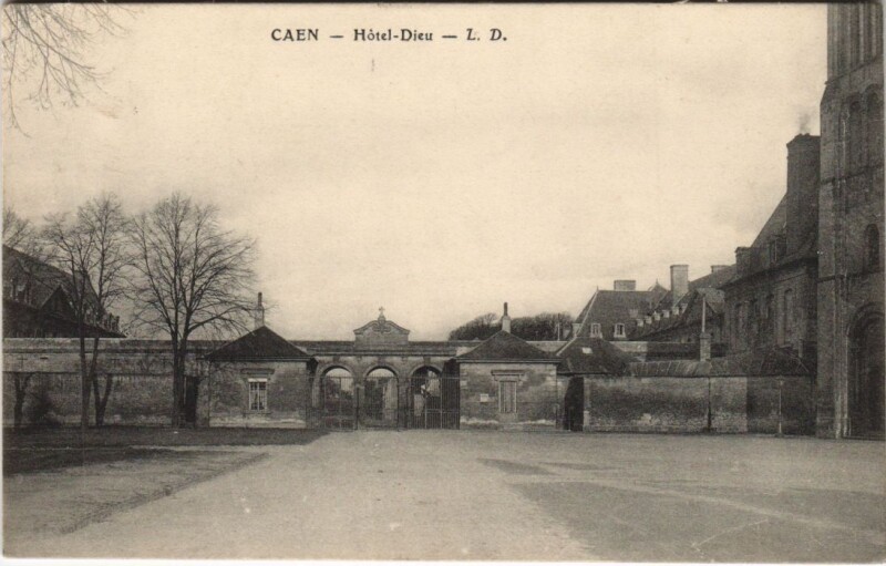 Carte postale ancienne Caen Hotel Dieu