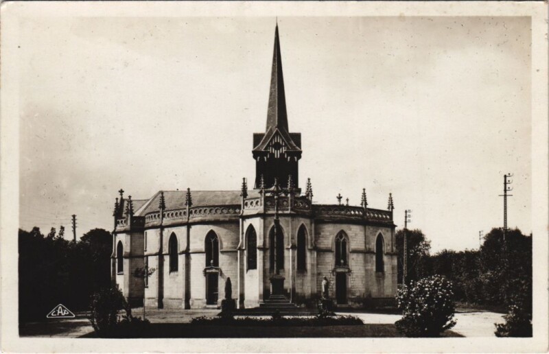 Carte postale ancienne Cabourg Eglise à Cabourg