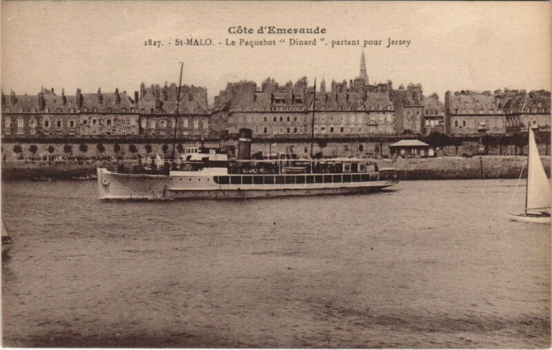 Carte postale ancienne Saint Malo Paquebot Dinard à Dinard