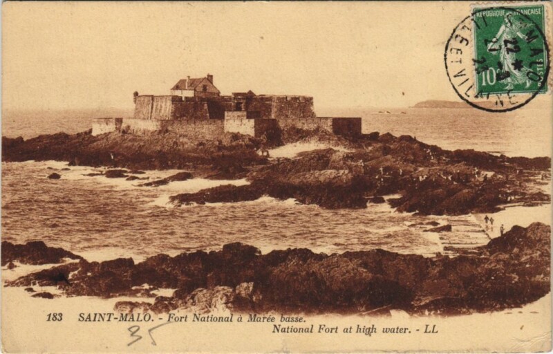 Carte postale ancienne Saint Malo Fort National à Saint-Malo