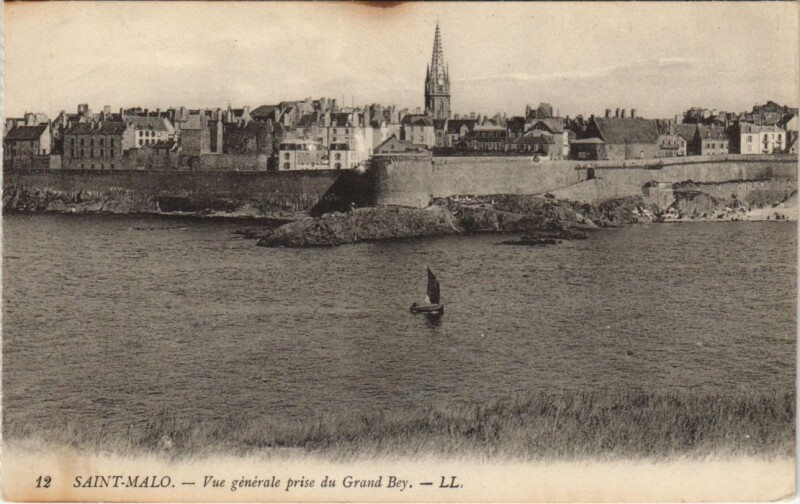 Carte postale ancienne Saint Malo vue generale à Saint-Malo