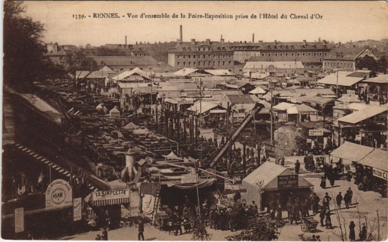 Carte postale ancienne Rennes vue d'ensemble à Rennes