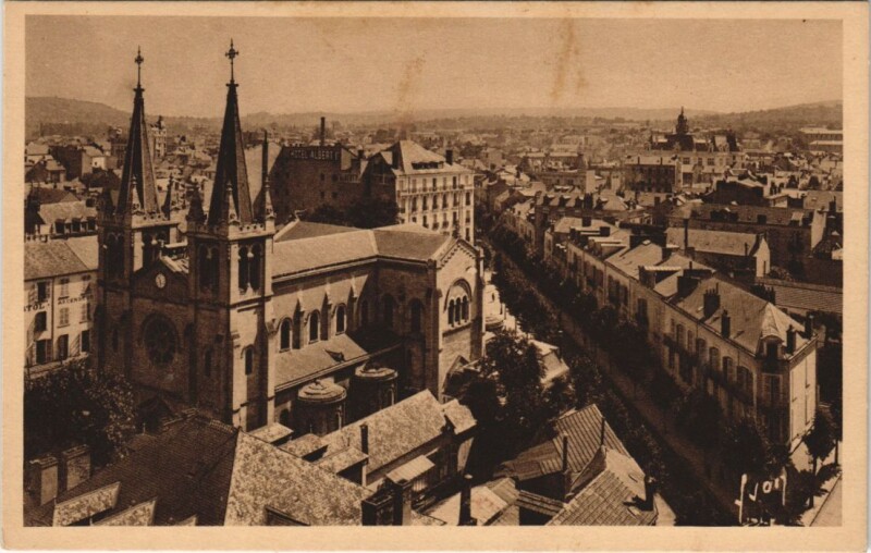 Carte postale ancienne Vichy Vue generale et eglise St.Louis France à Vichy