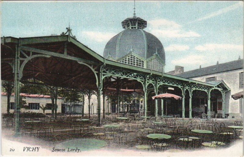Carte postale ancienne Vichy Source Lardy France à Vichy