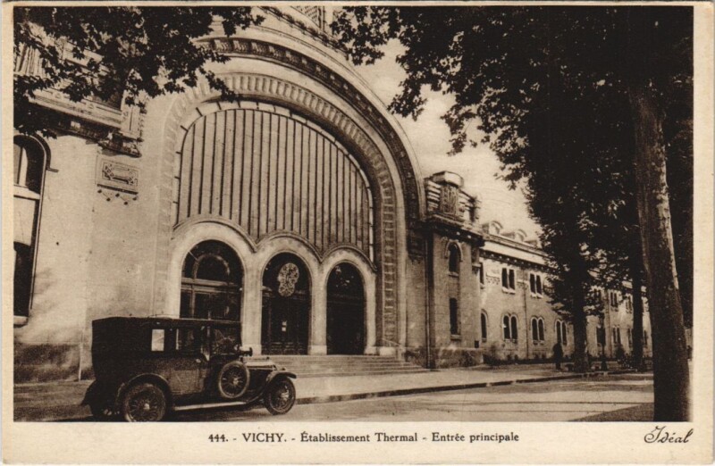 Carte postale ancienne Vichy Etablissement Thermal France à Vichy