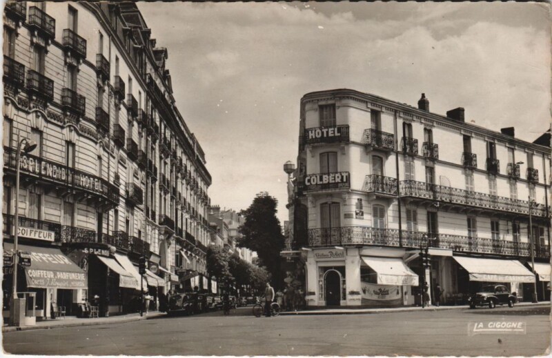 Carte postale ancienne Vichy Reine des Villes d'Eaux France à Vichy