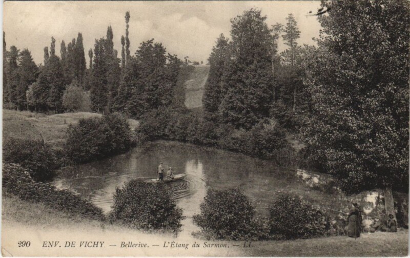 Carte postale ancienne Vichy Bellerive, L'Etang du Sarmon France à Vichy