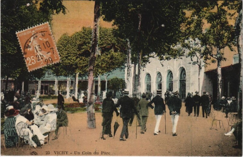 Carte postale ancienne Vichy Un coin du Parc France à Vichy