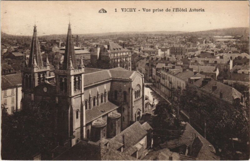 Carte postale ancienne Vichy Vue Prise de l'Hotel Astoria France à Vichy