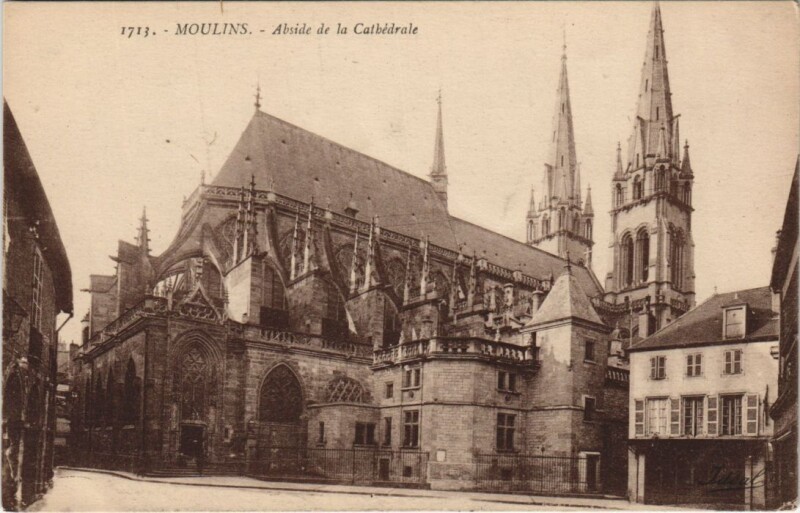 Carte postale ancienne Moulins Abside de la Cathedrale France à Moulins