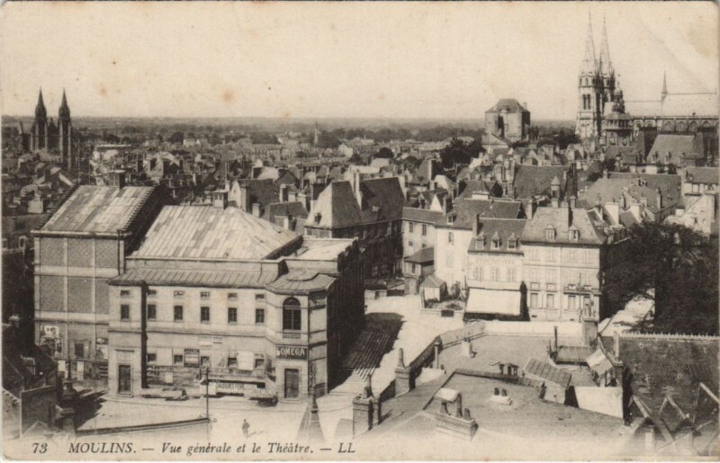 Carte postale ancienne Moulins Vue Generale et le Theatre France à Moulins