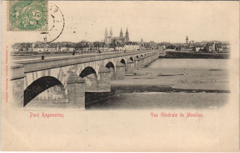 Carte postale ancienne Moulins Vue Generale France à Moulins