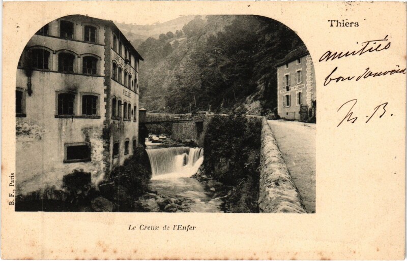 Carte postale ancienne Thiers Le Creux de l'Enfer à Thiers