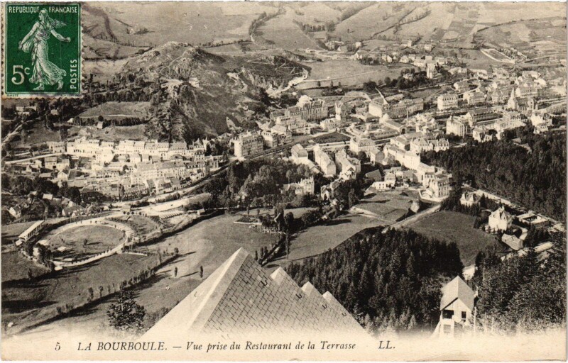 Carte postale ancienne La Bourboule Vue prise du Restaurant de la Terrasse à La Bourboule