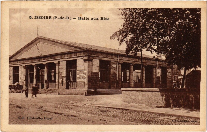 Carte postale ancienne Issoire Halle aux BlesL à Issoire