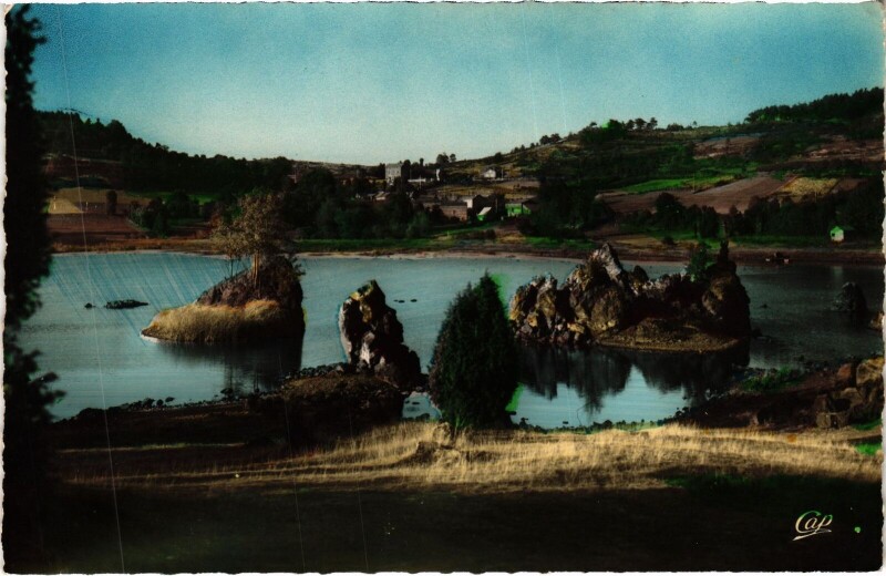 Carte postale ancienne Clermont-Ferrand Environs - Lac de la Cassiere à Clermont-Ferrand