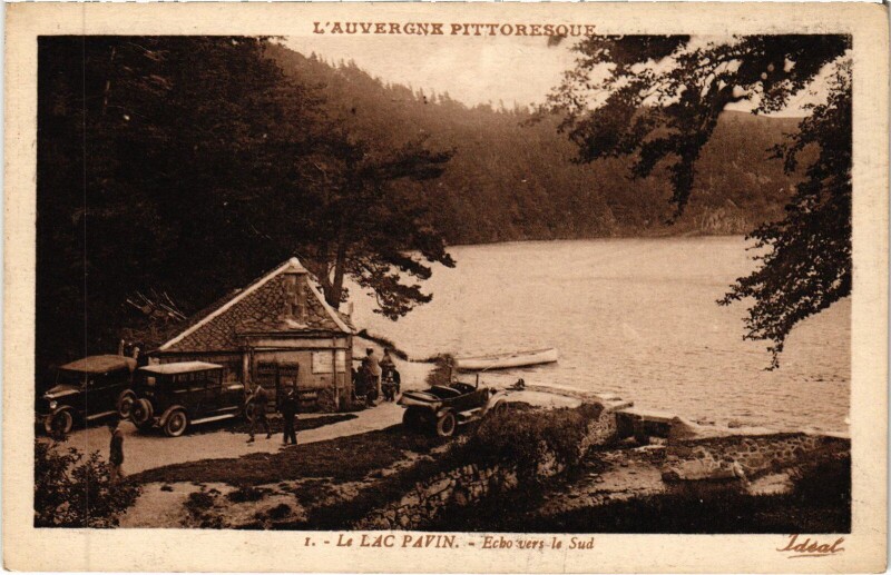 Carte postale ancienne Le Lac Pavin - Echo vers le Sud