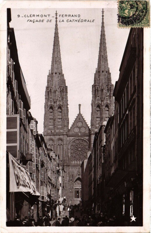 Carte postale ancienne Clermont-Ferrand Facade de la Cathedrale à Clermont-Ferrand