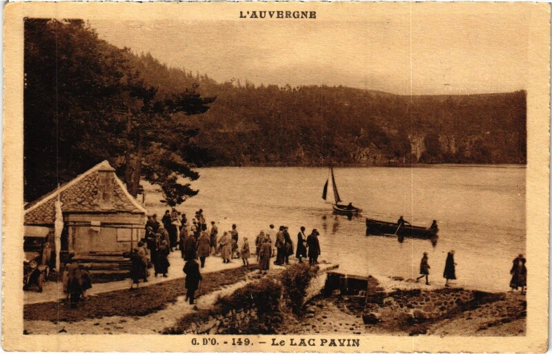 Carte postale ancienne Le Lac Pavin