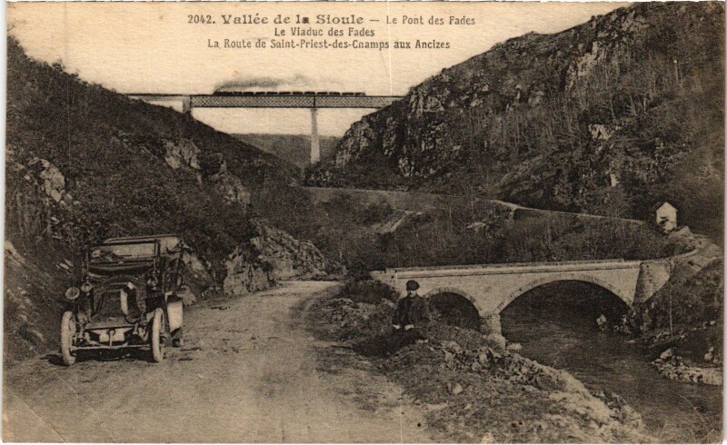 Carte postale ancienne Le Pont des Fades - Le Viaduc des Fades