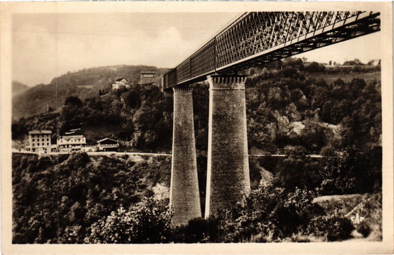 Carte postale ancienne Viaduc des Fades