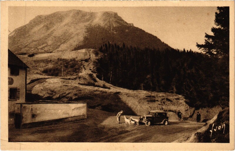 Carte postale ancienne Royat Enc. - Le Puy de Dome vu du Col de Ceyssat à Ceyssat
