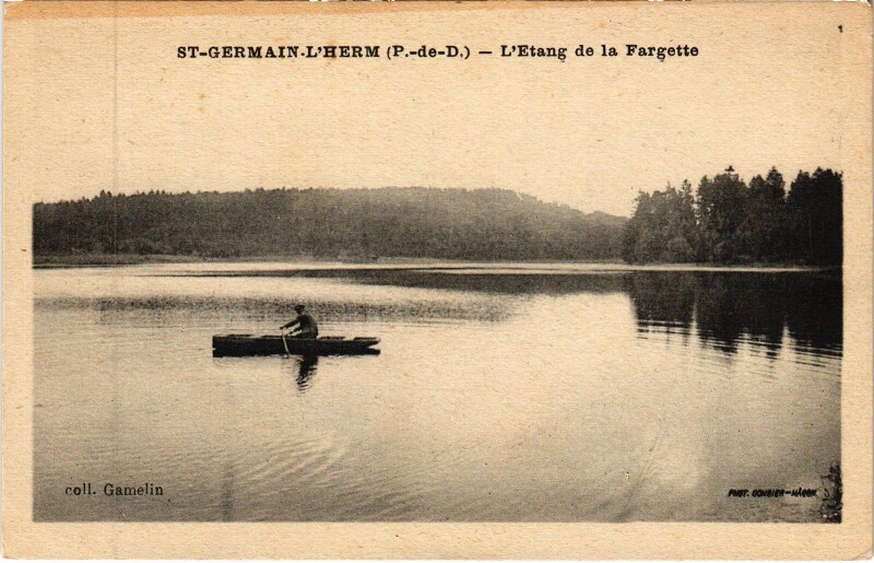 Carte postale ancienne Saint-Germain-l'Herm L'Etang de la Fargette à Saint-Germain-l'Herm