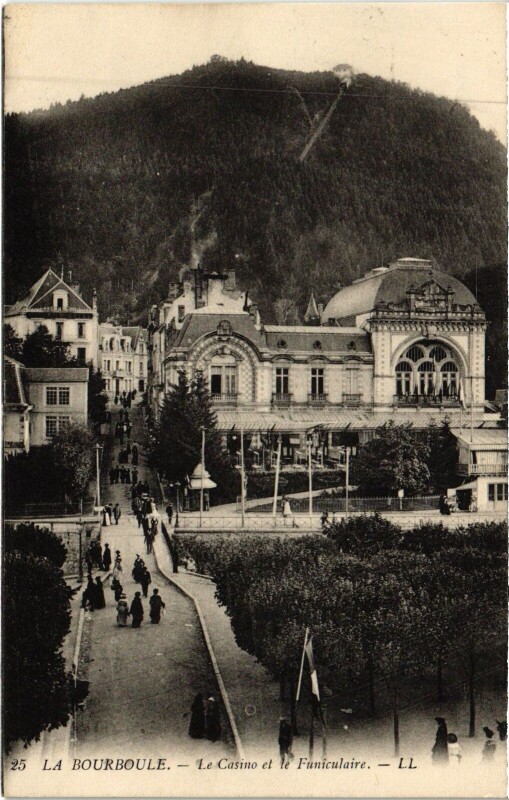 Carte postale ancienne Clermont-Ferrand Le Casino et le Funiculaire France à La Bourboule