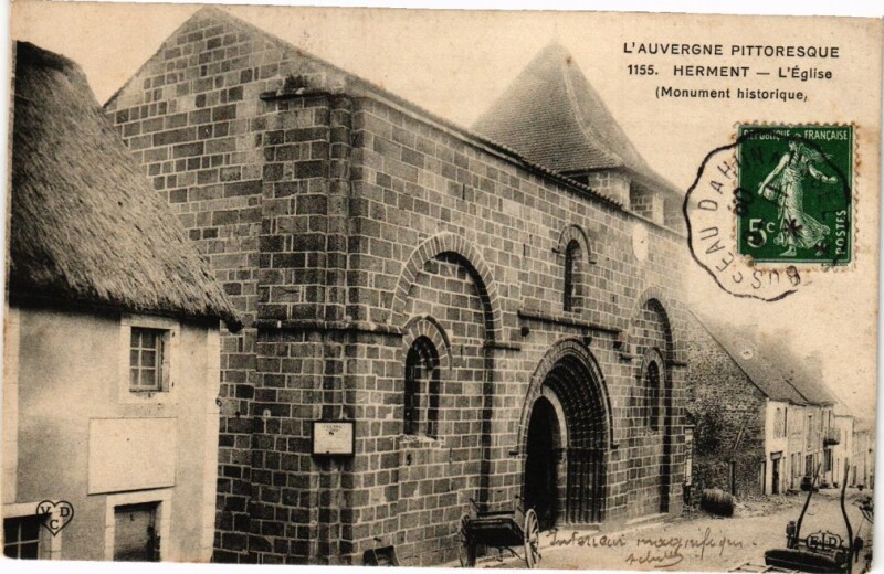 Carte postale ancienne L'Auvergne Pittoresque - HERMent - L'Eglise (Monument historique) à Herment