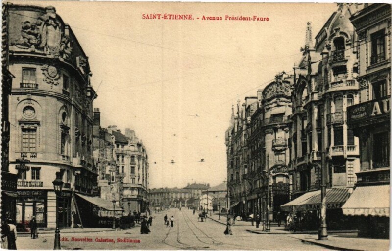 Carte postale ancienne Saint-Etienne - Avenue Président-Feure à Saint-Étienne